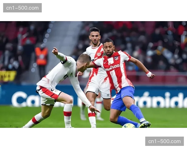 比利亚雷亚尔与皇家社会激战成和 欧战资格之争白热化 比利亚雷亚尔与皇家社会激战成和 欧战资格之争白热化